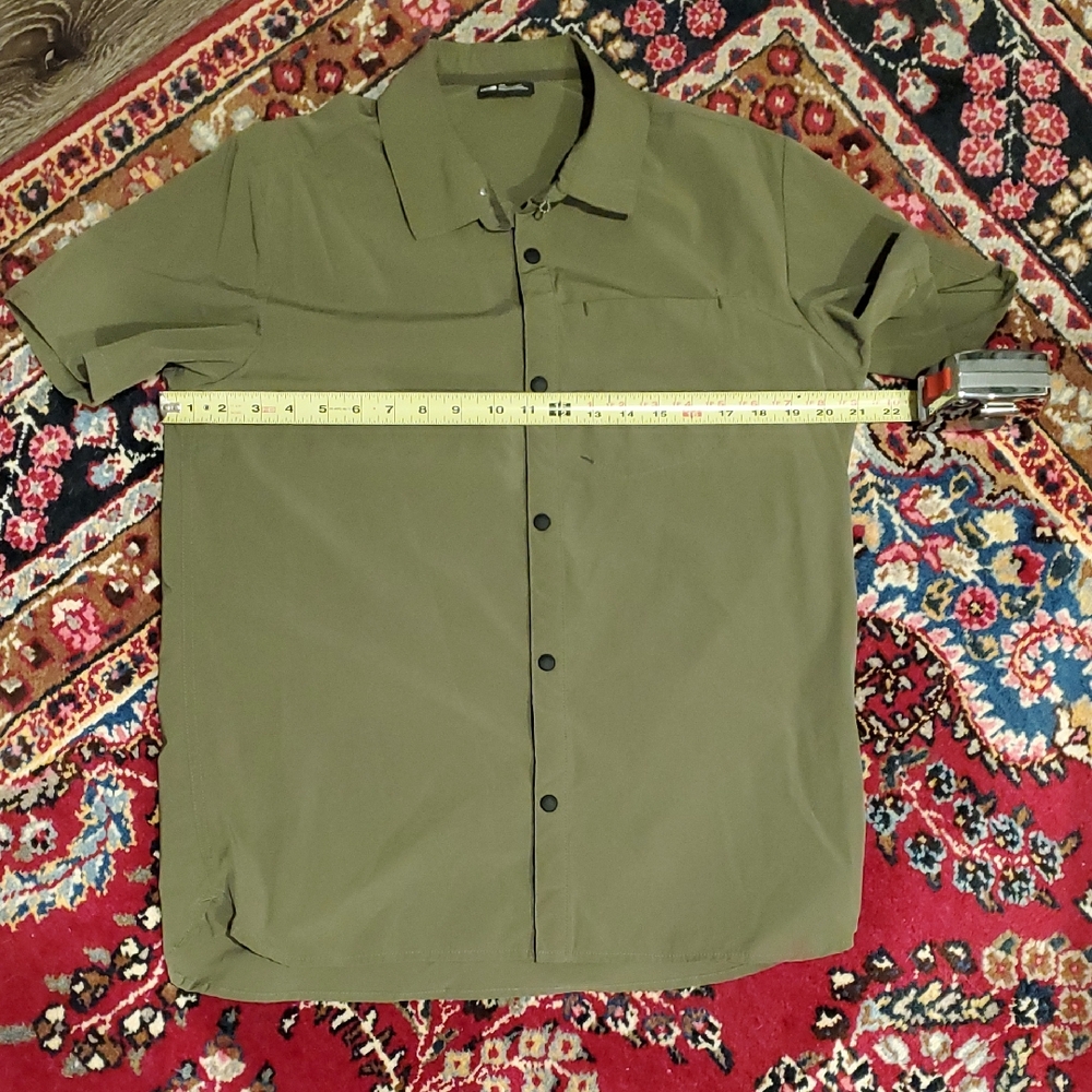 North Face Men's Olive Green Short Sleeve Shirt